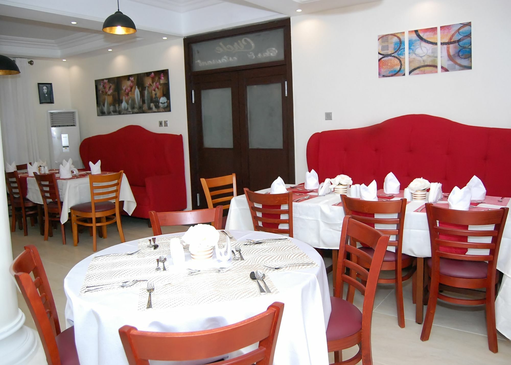 The Montrose Hotel Lekki Esterno foto