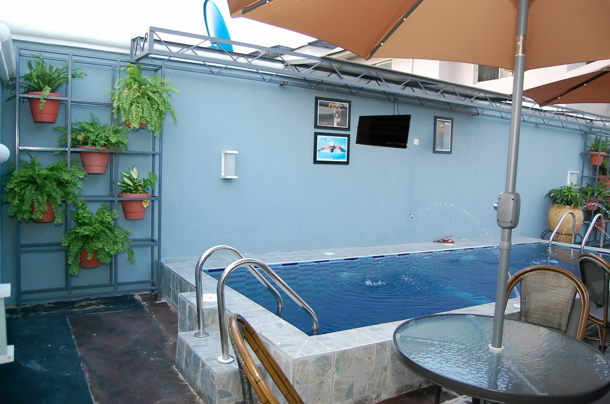 The Montrose Hotel Lekki Esterno foto