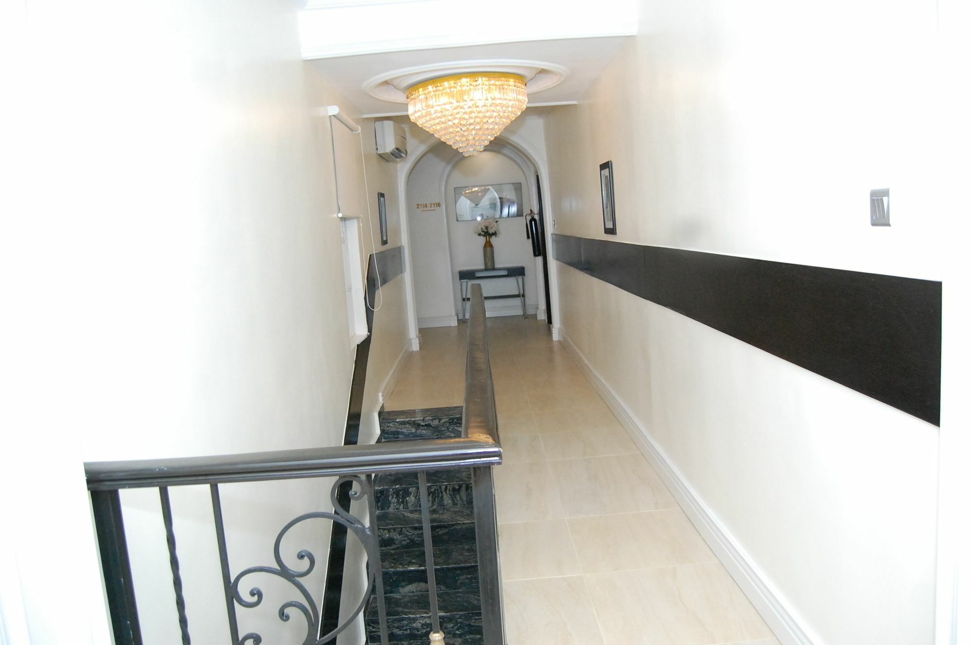 The Montrose Hotel Lekki Esterno foto